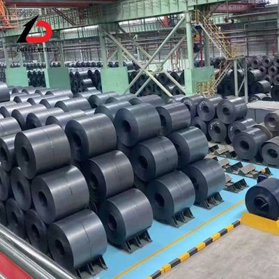 Чёрный окрашенный/сцинкированный/цветный покрытый Ss400 Q235 Q345r SA302 SA516 A572 S275 S355 Горячо прокатаные катушки из углеродистой стали непосредственно